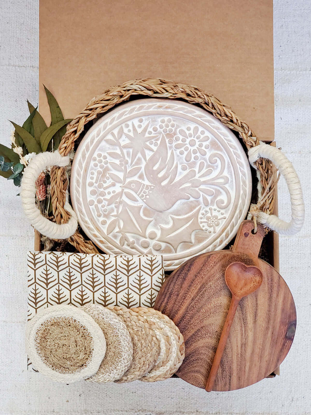 Bread Warmer Gift Box With Round Wooden Board and Spoon - Round