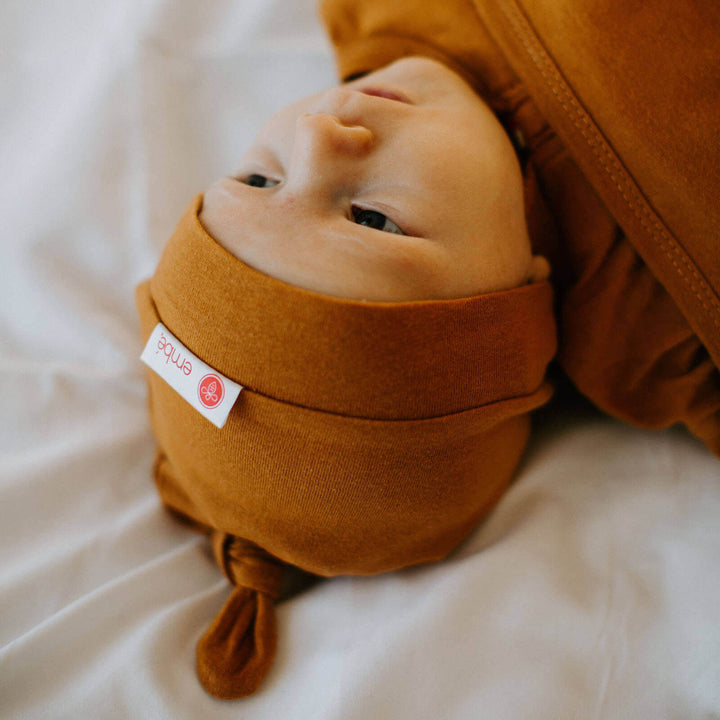 Hat + Long Sleeve Swaddle Sack Bundle by embé®