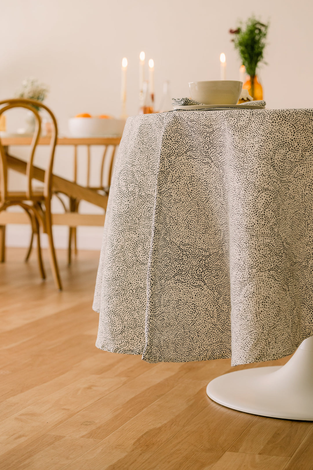 Palizada in Albatross 70" x 70" Round Tablecloth