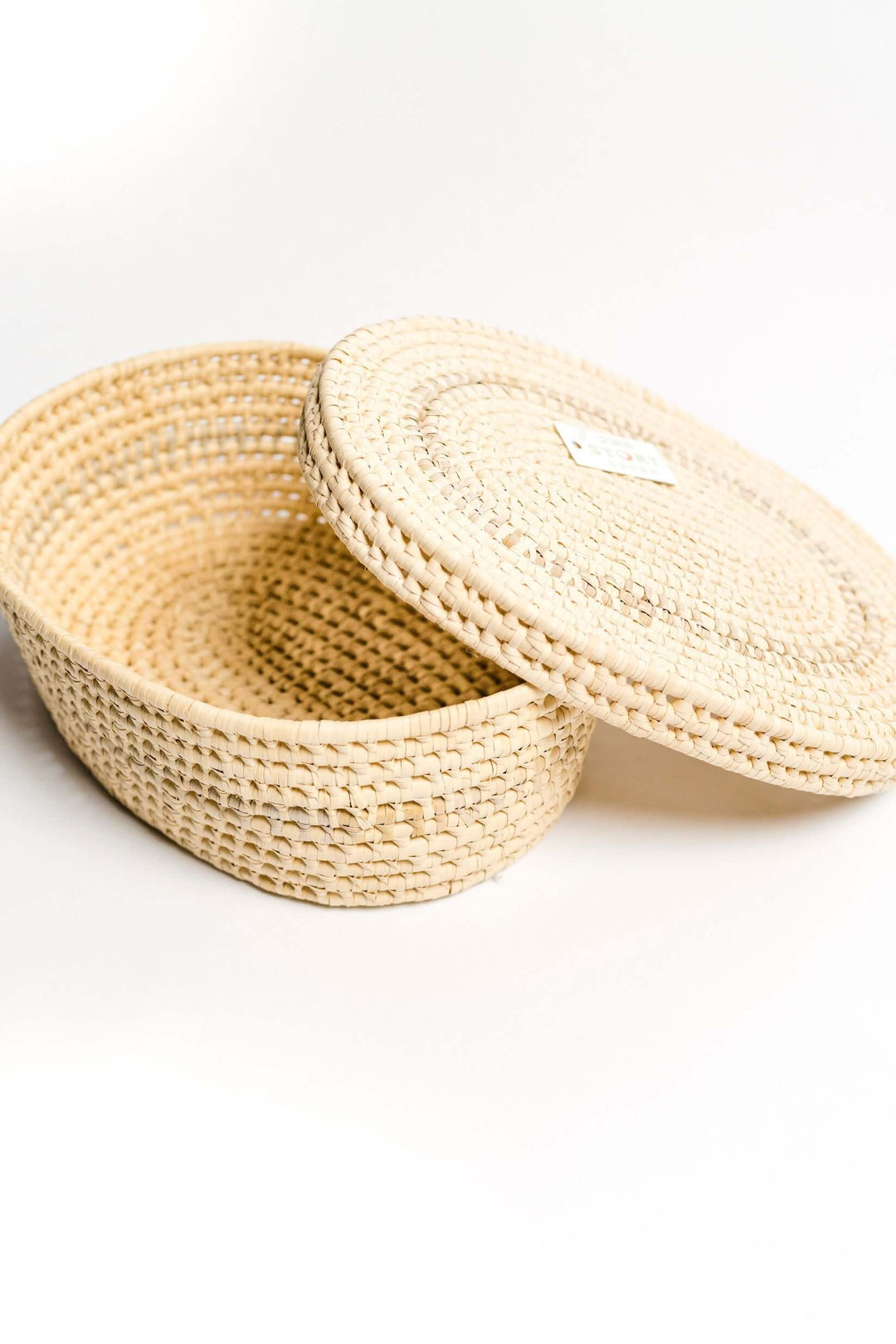 Oval Basket With Lid