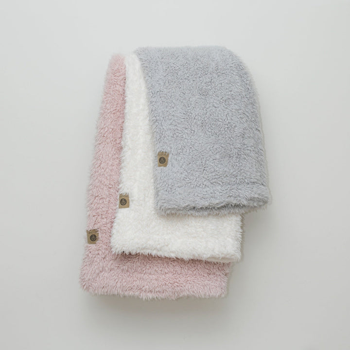 ANGEL PLUSH BLANKET | LITTLE - SILVER CLOUD