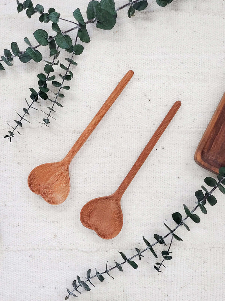 Gift Box With Wood board, Wood Spoon, Tea And Cookies - Round