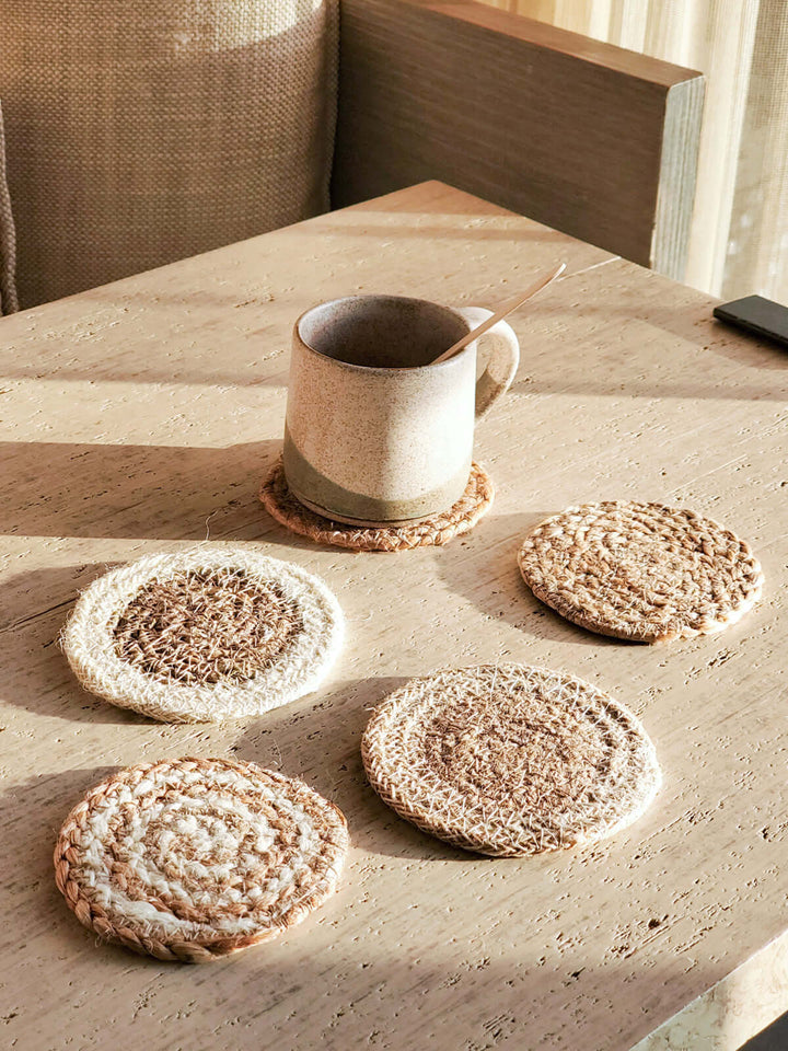 Gift Box With Wood board, Wood Spoon, Tea And Cookies - Round