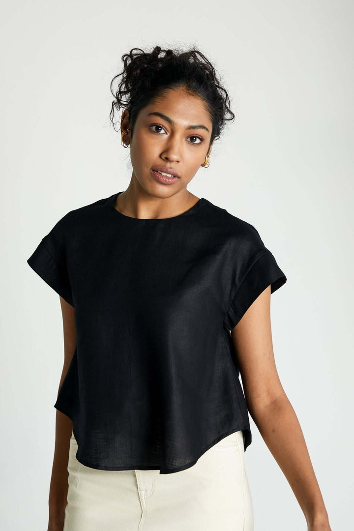 Sandcastle Saturdays Top in Black