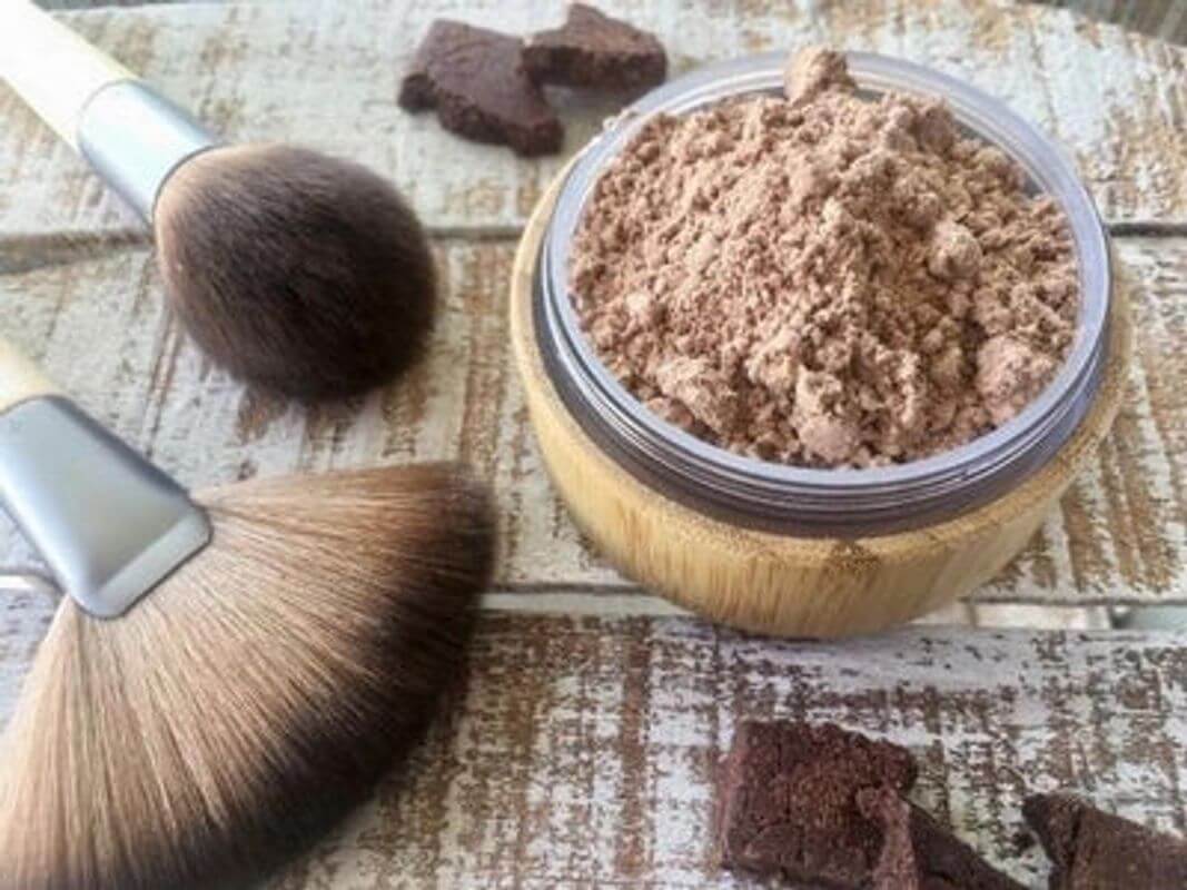 All-Natural Bronzer Loose Powder. Eco-Friendly.